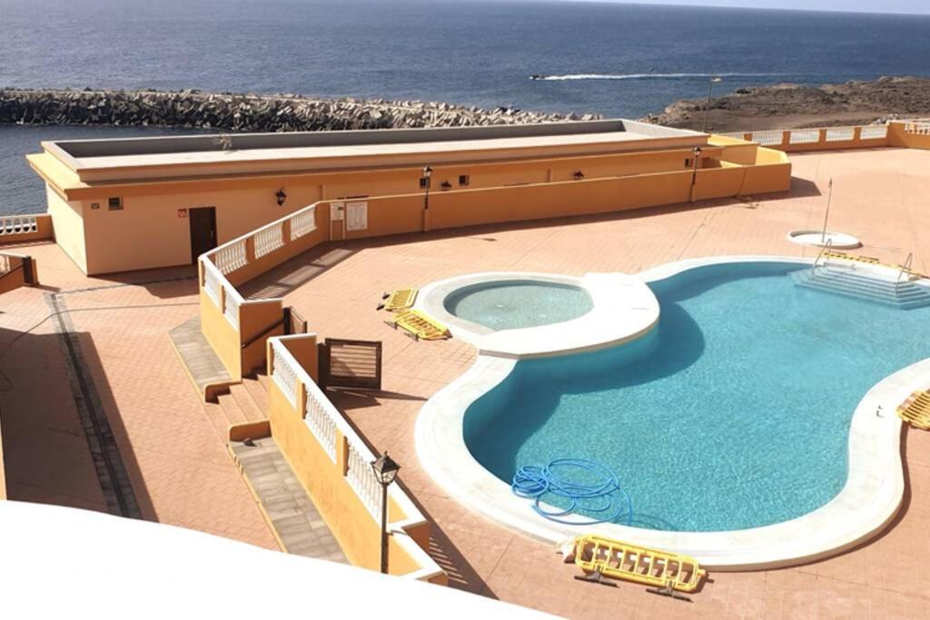 Apt Con Piscina Playa Roja, La Restinga Eksteriør billede